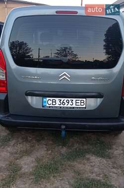 Минивэн Citroen Berlingo 2011 в 