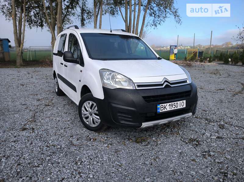 Мінівен Citroen Berlingo 2015 в Рівному