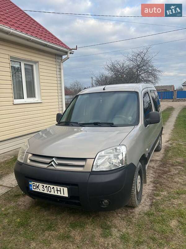 Минивэн Citroen Berlingo 2010 в Сарнах