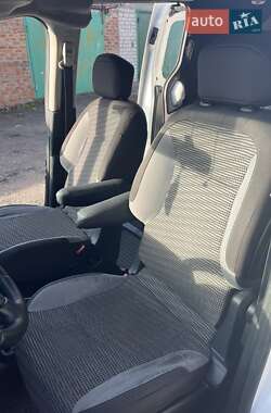Минивэн Citroen Berlingo 2011 в 