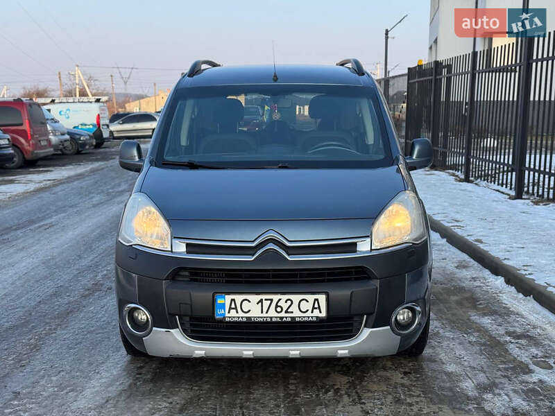 Минивэн Citroen Berlingo 2012 в 