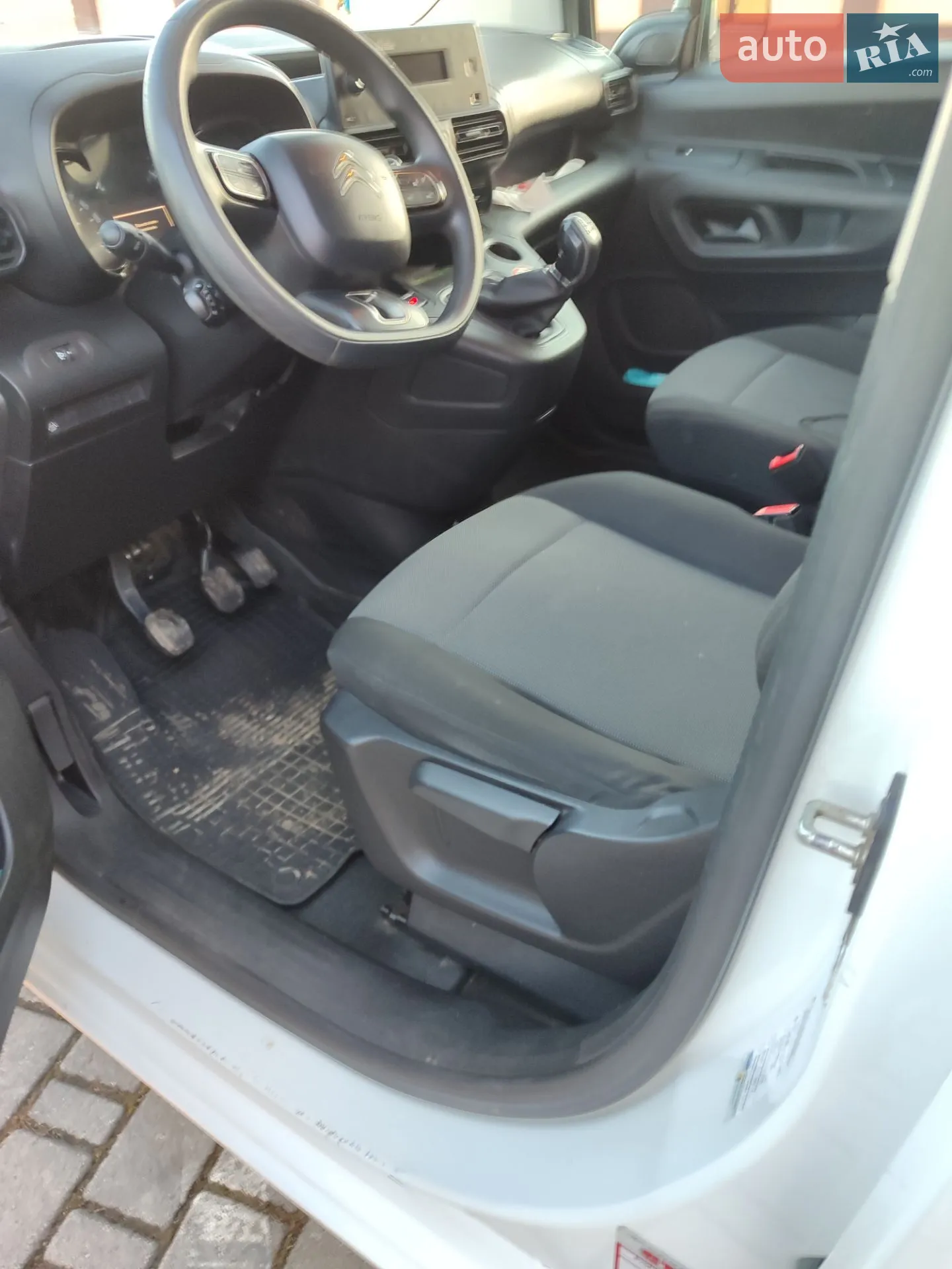 Citroen Berlingo 2019 VIN VR7EFYHWCKN559050 фото оголошення 5 з 34
