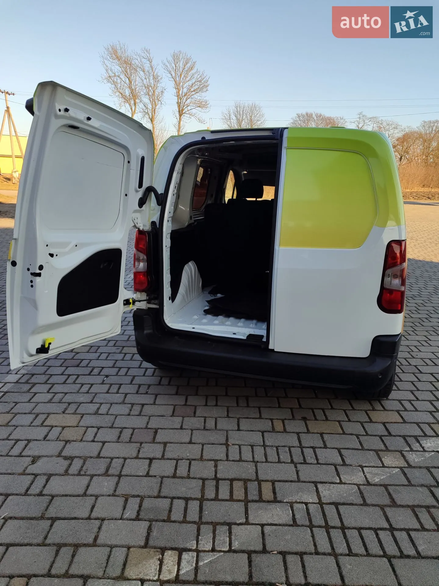 Citroen Berlingo 2019 VIN VR7EFYHWCKN559050 фото оголошення 27 з 34