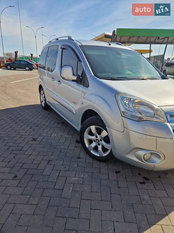 Мінівен Citroen Berlingo 2011 в Чернівцях