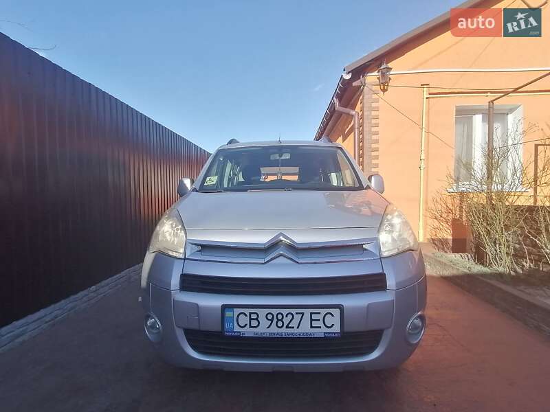 Минивэн Citroen Berlingo 2010 в 