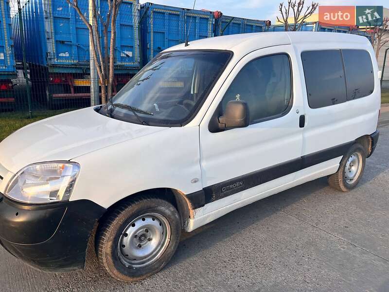 Минивэн Citroen Berlingo 2008 в Комарному