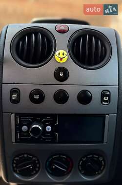 Минивэн Citroen Berlingo 2006 в 