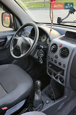 Минивэн Citroen Berlingo 2011 в 