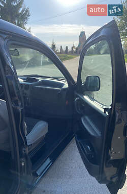 Минивэн Citroen Berlingo 2004 в 