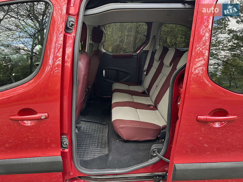 Минивэн Citroen Berlingo 2009 в Долине