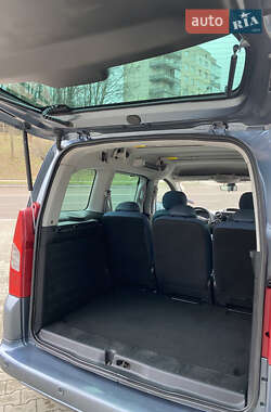 Минивэн Citroen Berlingo 2010 в 