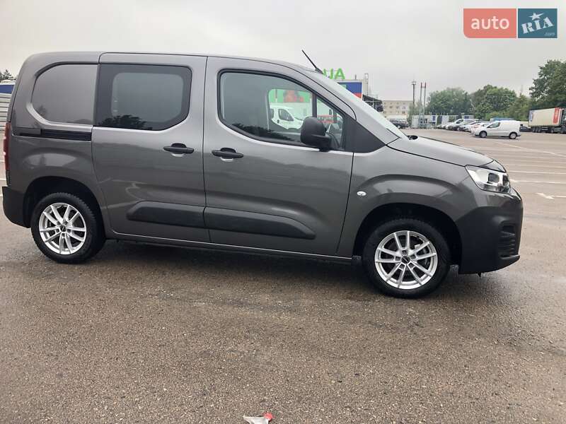 Вантажний фургон Citroen Berlingo 2022 в Рівному