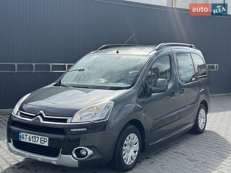 Минивэн Citroen Berlingo 2013 в 