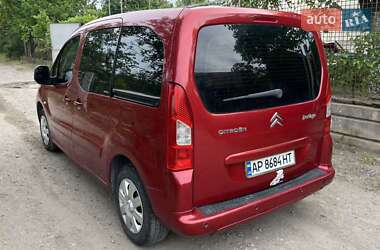 Минивэн Citroen Berlingo 2011 в 