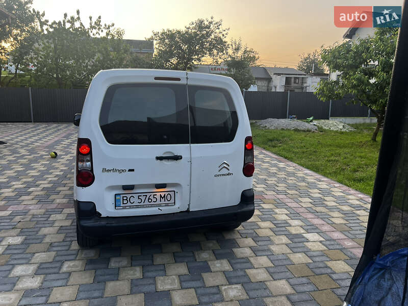 Вантажний фургон Citroen Berlingo 2012 в Львові