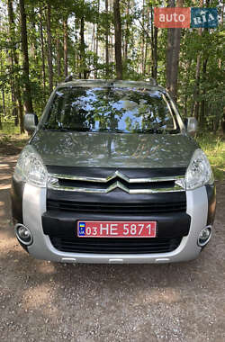 Минивэн Citroen Berlingo 2011 в 