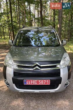 Минивэн Citroen Berlingo 2011 в 