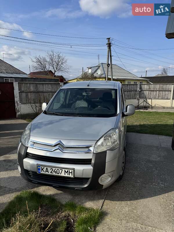 Минивэн Citroen Berlingo 2010 в Требухове