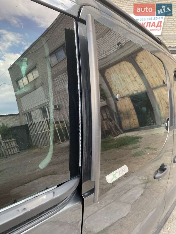 Минивэн Citroen Berlingo 2013 в Виннице