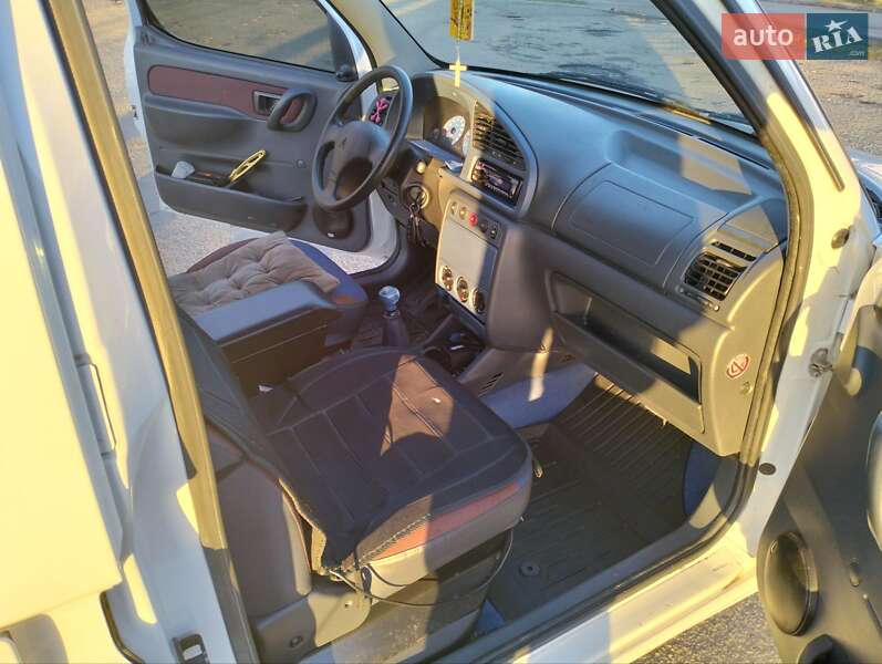 Минивэн Citroen Berlingo 2002 в Бурштыне