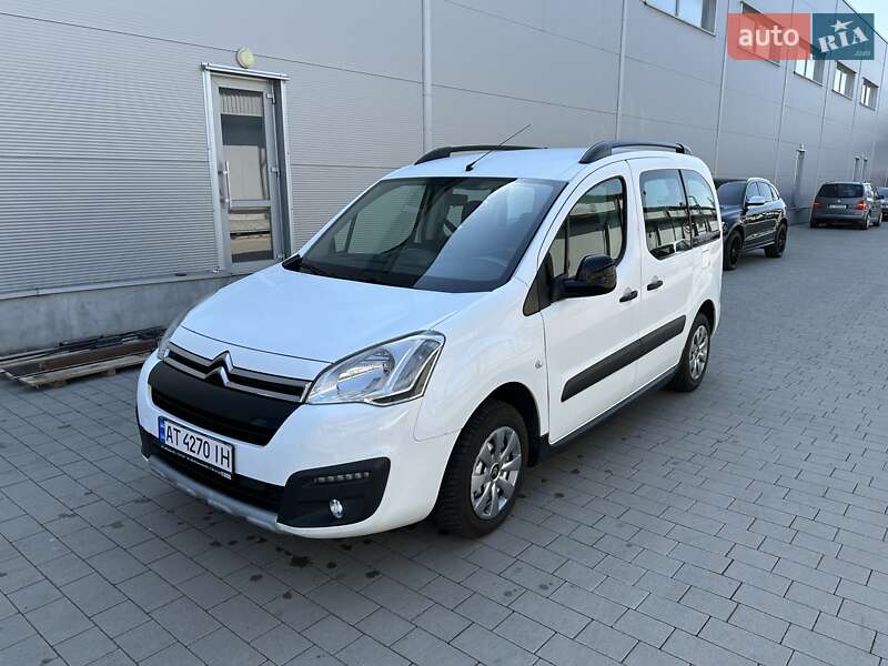 Минивэн Citroen Berlingo 2016 в 