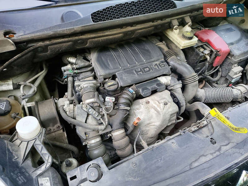 Минивэн Citroen Berlingo 2011 в Славянске