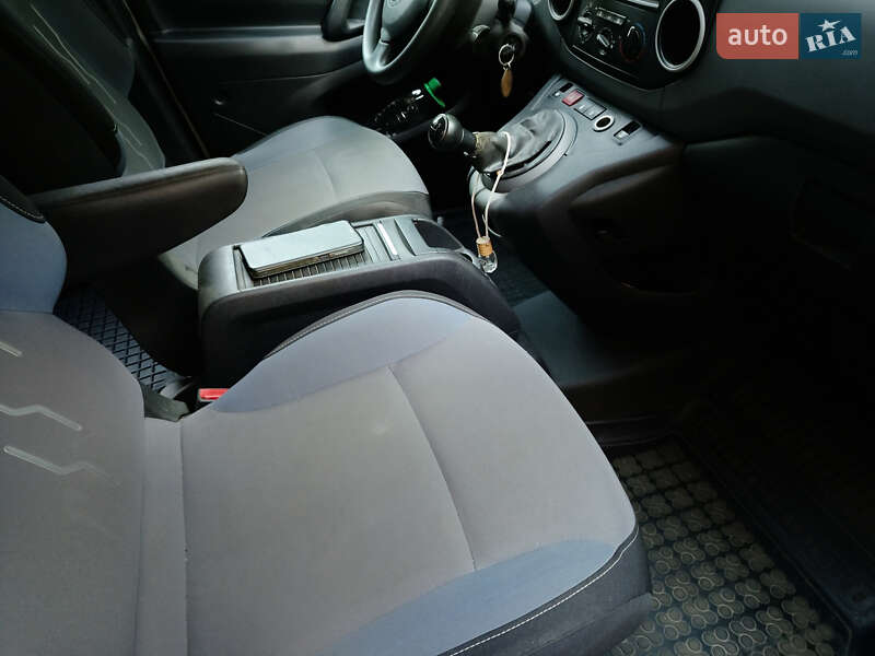 Минивэн Citroen Berlingo 2011 в Славянске