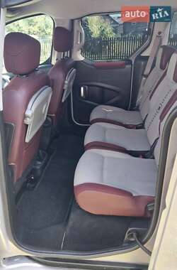Минивэн Citroen Berlingo 2009 в 