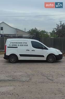 Грузовой фургон Citroen Berlingo 2011 в 