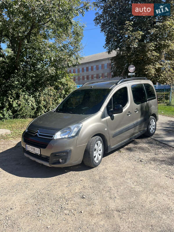 Минивэн Citroen Berlingo 2016 в 