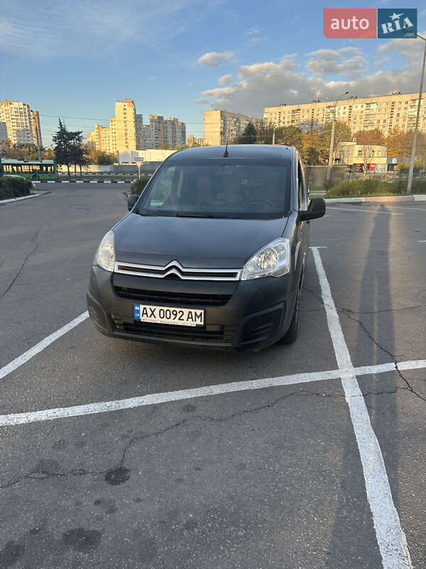 Грузовой фургон Citroen Berlingo 2015 в 