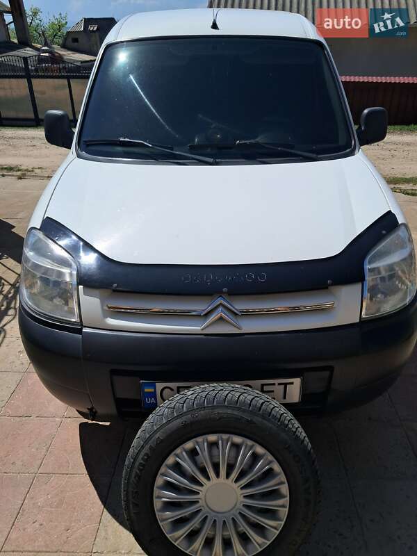 Грузовой фургон Citroen Berlingo 2007 в  фото Грузовой фургон Citroen Berlingo 2007 в