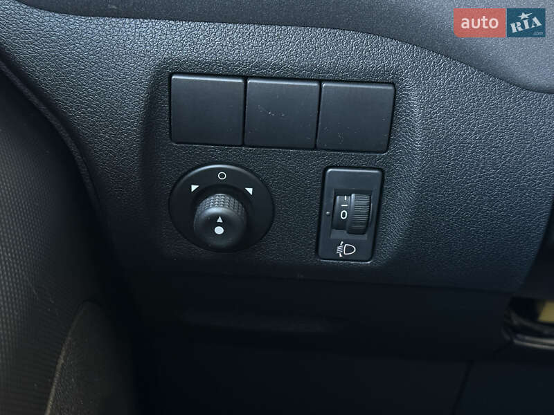 Минивэн Citroen Berlingo 2017 в Николаеве фото 27 Минивэн Citroen Berlingo 2017 в Николаеве