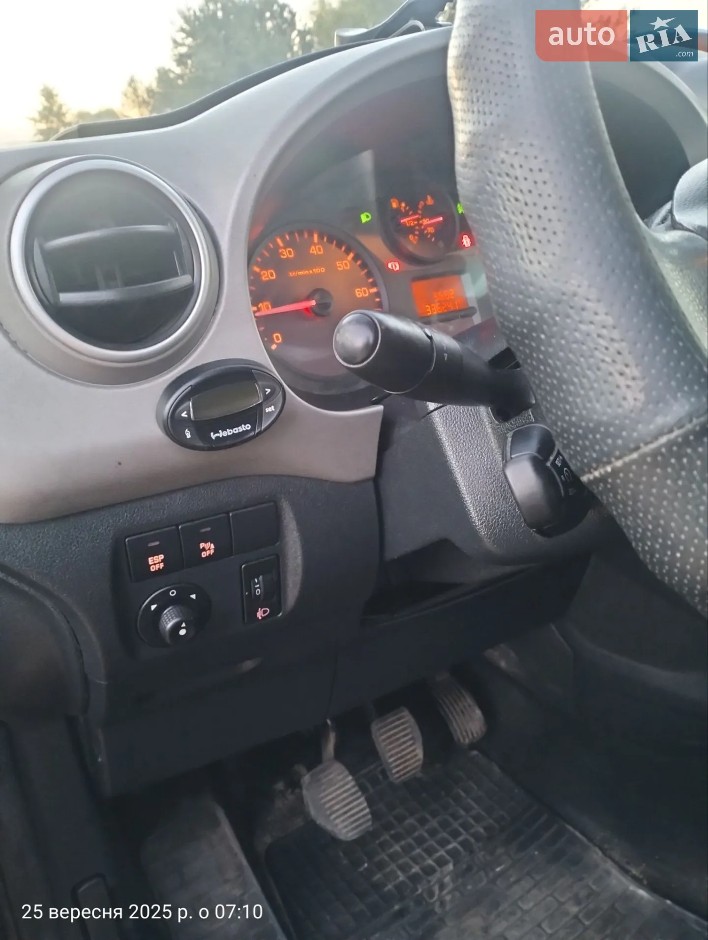 2010 Citroen Berlingo - мініатюра 23