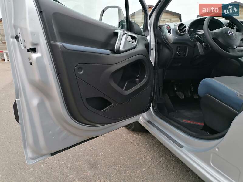 Минивэн Citroen Berlingo 2010 в Латовке
