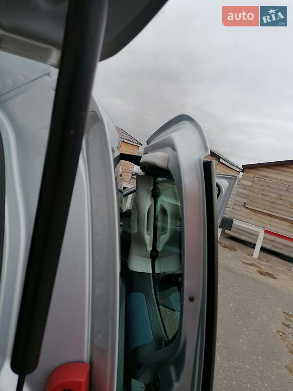 Минивэн Citroen Berlingo 2010 в Латовке