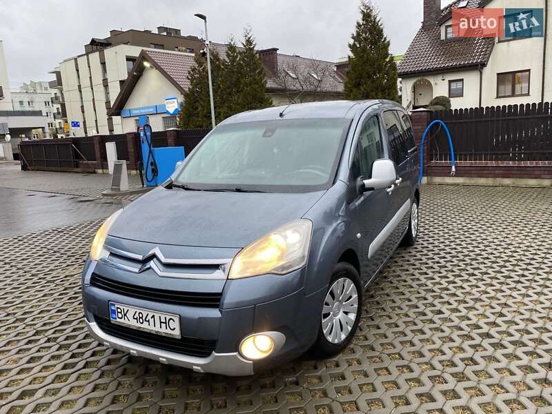 Минивэн Citroen Berlingo 2011 в Сарнах