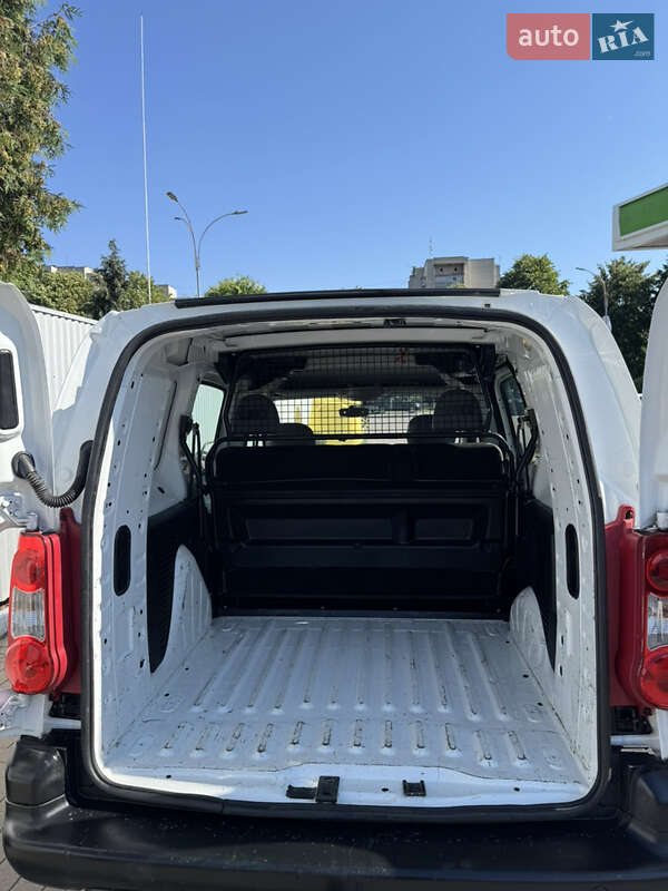 Грузовой фургон Citroen Berlingo 2010 в Ивано-Франковске фото Грузовой фургон Citroen Berlingo 2010 в Ивано-Франковске