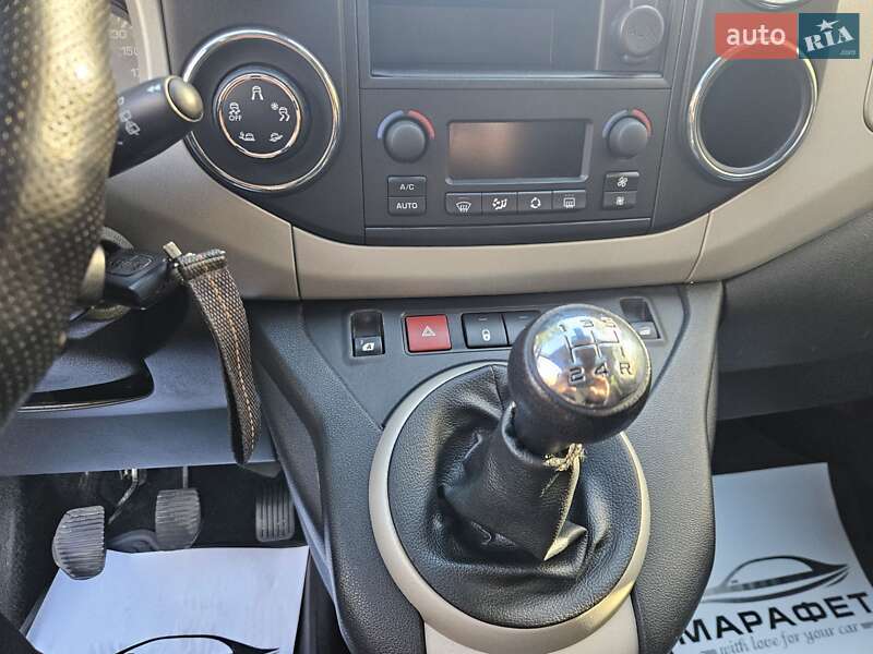 Мінівен Citroen Berlingo 2015 в Чернівцях