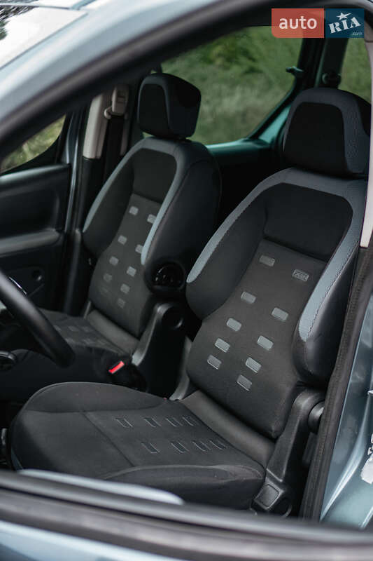 Минивэн Citroen Berlingo 2010 в Бурштыне