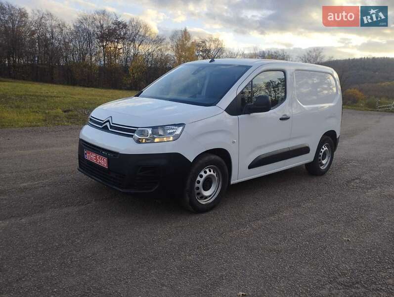 Вантажний фургон Citroen Berlingo 2022 в Долині