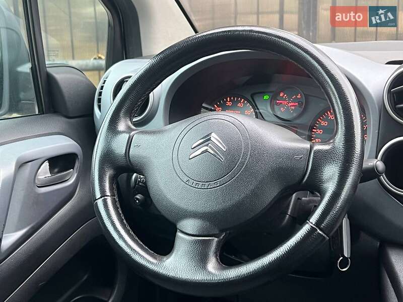 Минивэн Citroen Berlingo 2008 в Киеве