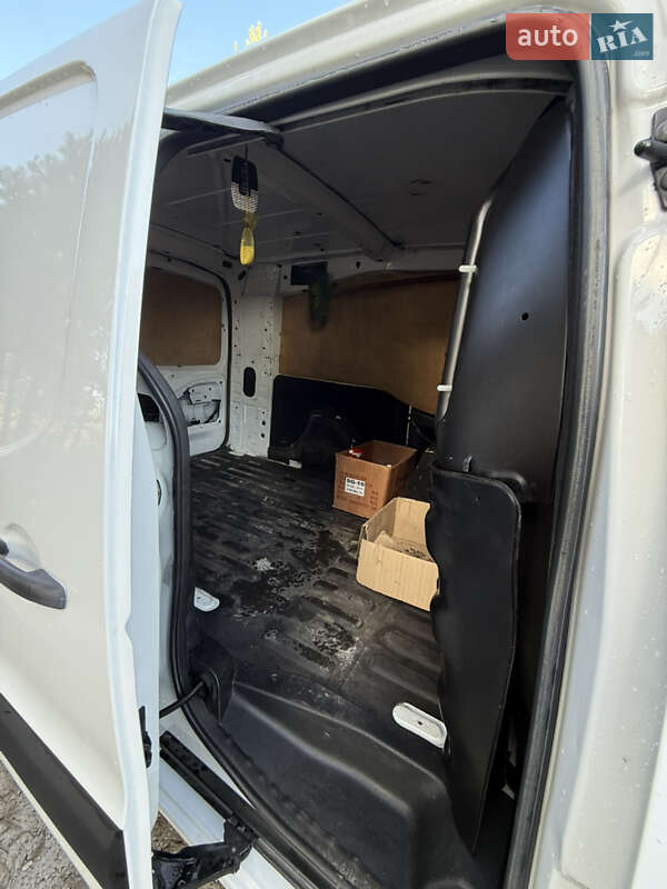 Грузопассажирский фургон Citroen Berlingo 2012 в Тернополе фото 9 Грузопассажирский фургон Citroen Berlingo 2012 в Тернополе