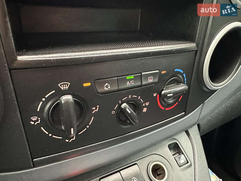 Мінівен Citroen Berlingo 2009 в Житомирі