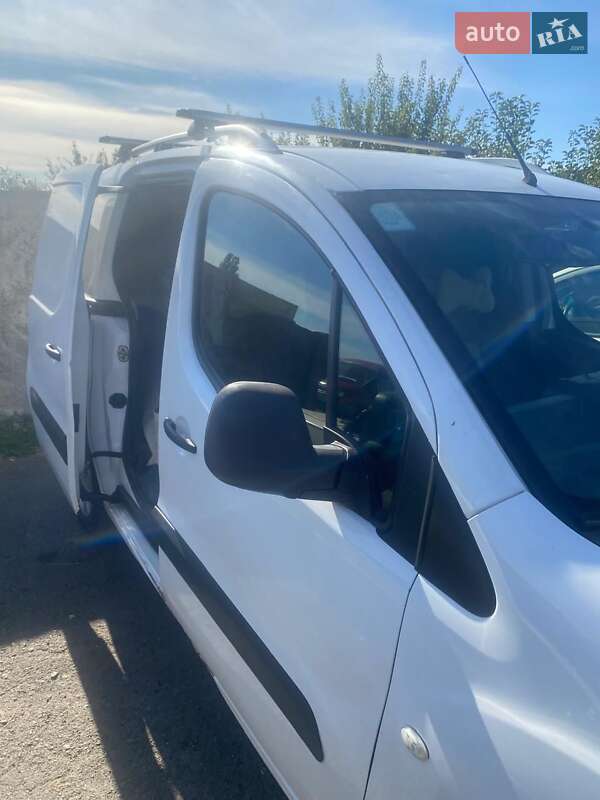Грузопассажирский фургон Citroen Berlingo 2017 в Киеве