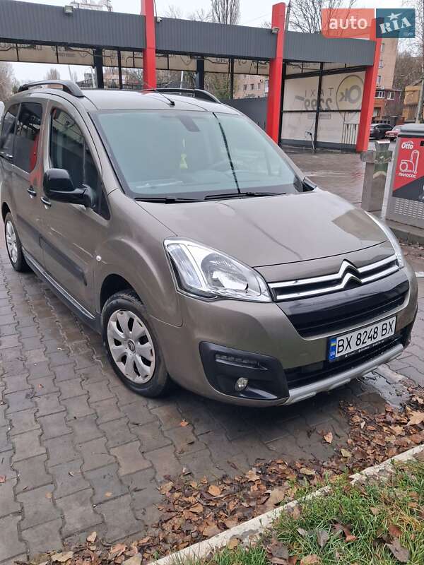 Мінівен Citroen Berlingo 2016 в Чемерівцях