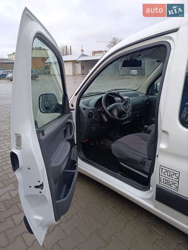 Мінівен Citroen Berlingo 2003 в Старокостянтинові