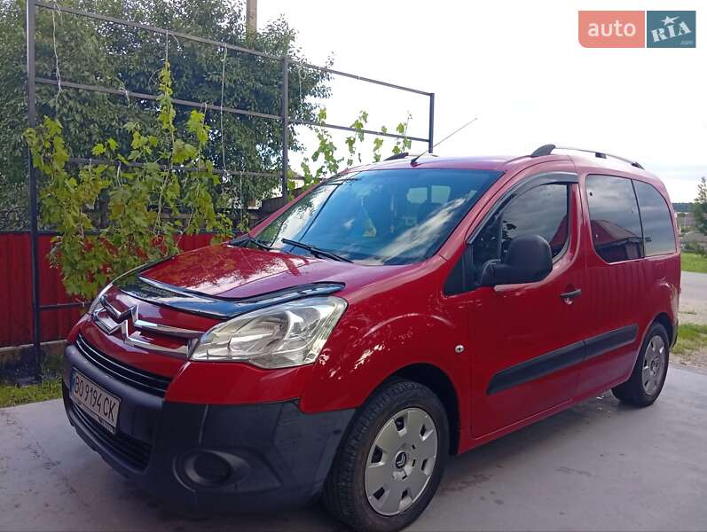 Минивэн Citroen Berlingo 2010 в Толстом