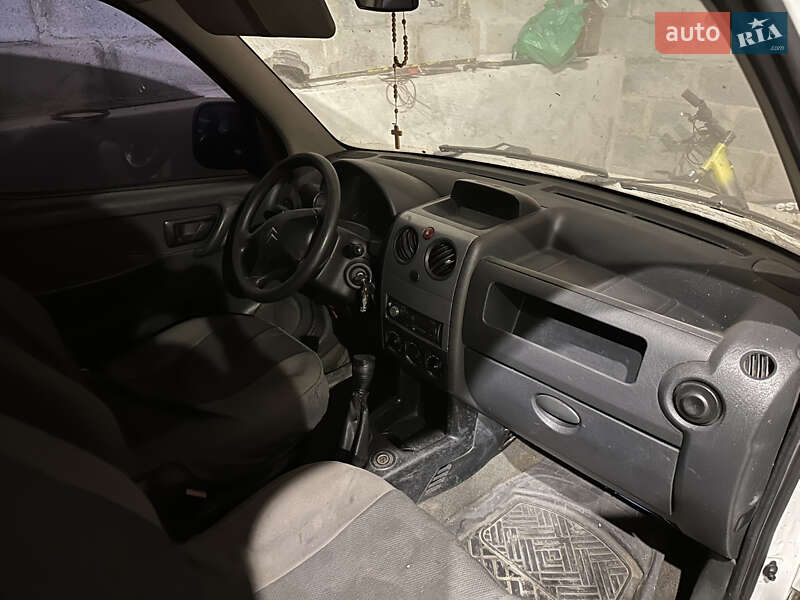 Вантажний фургон Citroen Berlingo 2005 в Збаражі