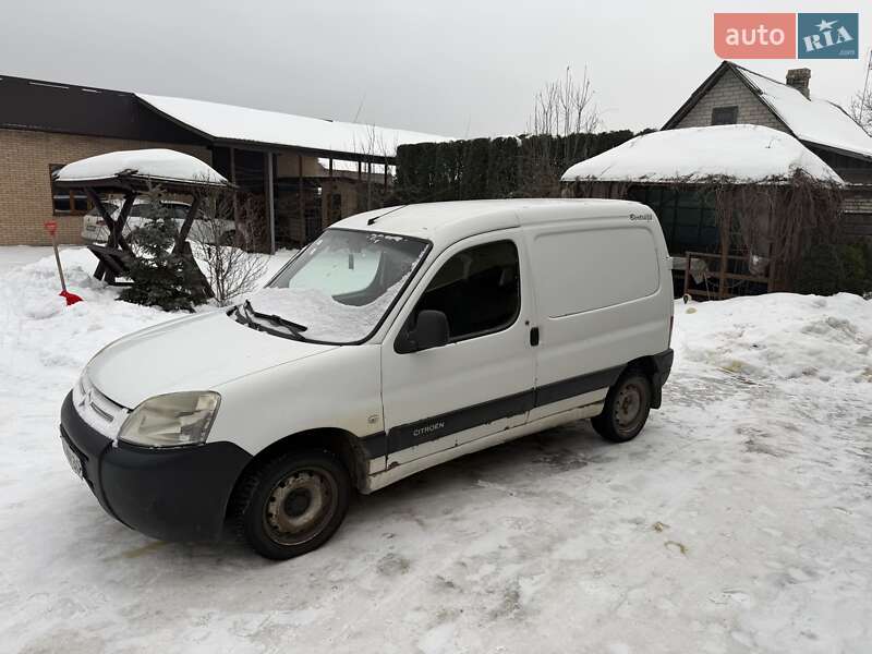 Грузовой фургон Citroen Berlingo 2011 в Костополе